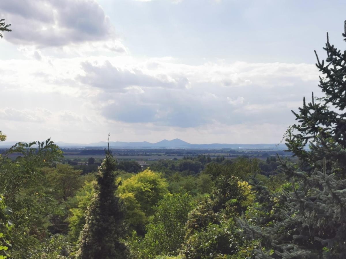 Sunset House Piestany Bungalow Banka Bagian luar foto