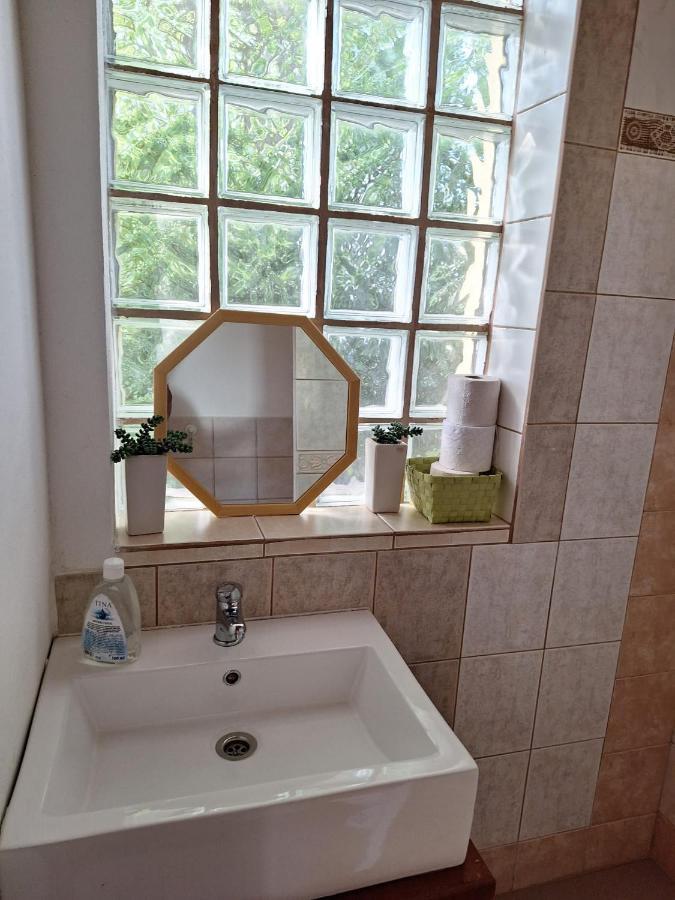 Sunset House Piestany Bungalow Banka Bagian luar foto